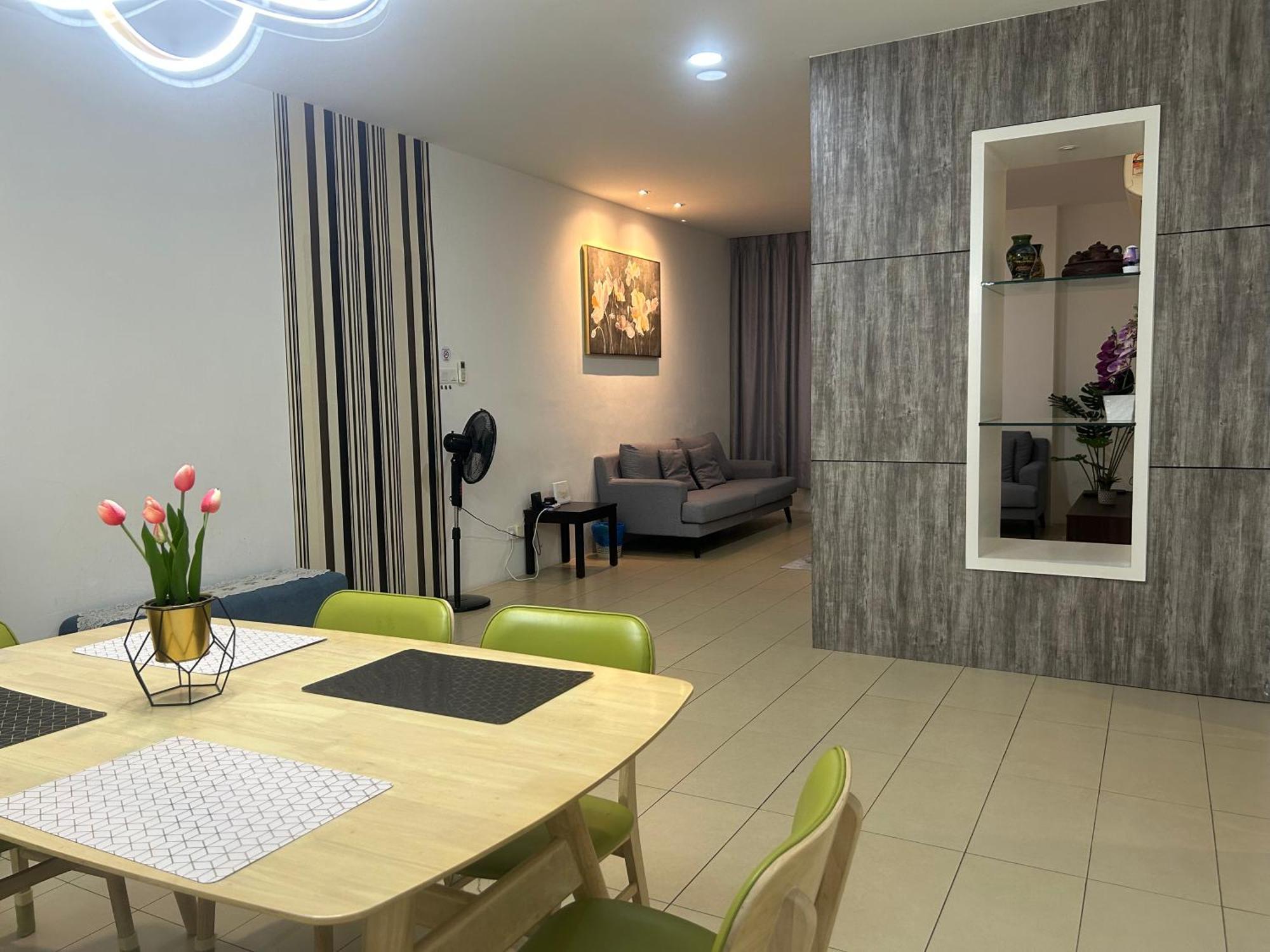 Roxy Apartment Kuching Exteriér fotografie